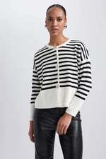 DEFACTO Relax Fit Crew Neck Thessaloniki Fabric Cardigan