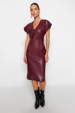 Trendyol Burgundy Faux Leather V Neck midi tkané šaty