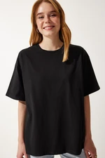 Happiness İstanbul Women's Black Basic Oversize Knitted T-Shirt