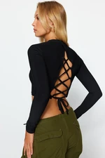 Trendyol Black Stand-up Collar Low-Cut Back Fitted/Fitted Crop Stretch Knitted Blouse