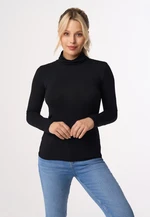 Babell Woman's Turtleneck Beverly