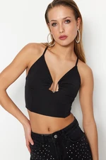 Trendyol čierny crop top s podšívkou, tkaný bustier s detailom okienka/otvoru a doplnkami