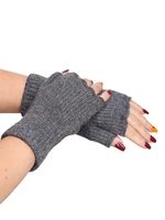 Yoclub Woman's Gloves RED-0005K-AA5A