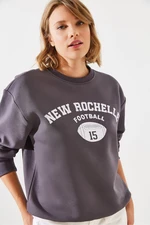 Bianco Lucci Women's Triple Thread Raised Rochelle Text Printed Sweatshirt MBHS001