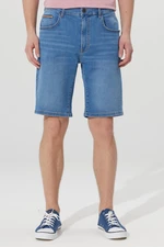 AC&Co / Altınyıldız Classics Men's Light Blue Slim Fit Slim Fit Cotton Flexible Denim Shorts.