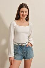 Bigdart 0465 Balloon Sleeve Knitted Blouse - White