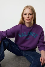 Trendyol Purple Slogan Printed Oversize/Wide Fit Knitted Sweatshirt