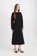 DEFACTO Relax Fit Crew Neck Crepe Long Sleeve Maxi Black Dress