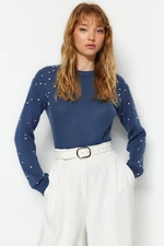 Trendyol Blue Pearl detailný crewneck pletený sveter