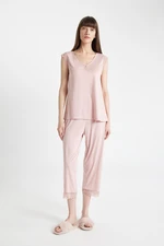 DEFACTO Fall in Love Sleeveless Capri Viscose Pajama Set