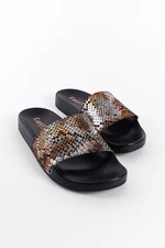 Capone Outfitters Women's Slippers