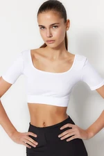 Trendyol White Seamless Crop Extra Soft Textured Square Neck Sports Blouse