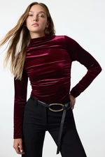 Trendyol Burgundy Velvet Draped High Collar Fitted Regular Length Knitted Blouse