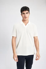 DEFACTO Regular Fit Short Sleeve Polo T-Shirt