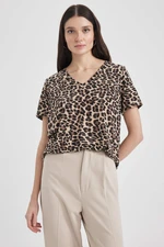 DEFACTO Traditional Regular Fit V Neck Leopard Pattern Short Sleeve T-Shirt