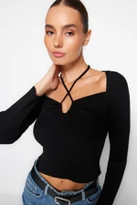 Trendyol Black Fitted Window/Cut Out Knitwear Sweater