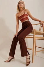 Trend Alaçatı Stili Women's Brown High Waist Lycra Pants with Grass and Slit in the Front