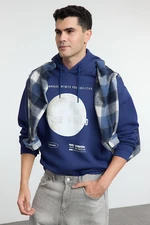 Trendyol Navy Blue Oversize/Wide Cut Hooded Printed Sweatshirt with Fleece Inside