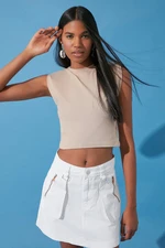 Trendyol Mink Waistband Fitted/Situated Crew Neck Crop Flexible Knitted Blouse