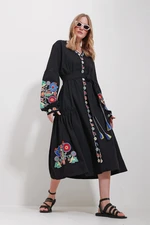 Trend Alaçatı Stili Women's Black V Neck Full Embroidery Lined Woven Dress