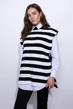 DEFACTO Regular Fit Crew Neck Striped Vest