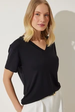 Happiness İstanbul Women's Black V-Neck Basic Viscose Knitted T-Shirt