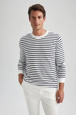 DEFACTO Standard Fit Regular Cut Striped Crew Neck Knitwear Sweater