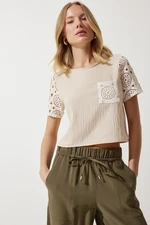 Happiness İstanbul Women's Cream Lace Detailed Crop Linen Blouse