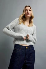 Sweater with neckline