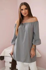 Spanish blouse with ruffles on the sleeve of gray color