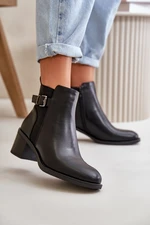 Women's insulated ankle boots with buckle black Nevillira