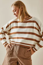 XHAN Green Crew Neck Striped Crop Sweater