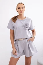 Women's set with decorative floral blouse + shorts - light gray