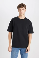 DEFACTO Men's Black Boxy Fit Wide Cut Crew Neck Cotton Short Sleeve Basic T-Shirt