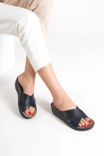 Capone Outfitters Anatomical Soft Comfortable Sole, Wedge Heels Mommy Slippers.