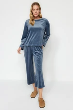 Trendyol Blue Soft Feeling Velvet Tshirt-Capri Knitted Pajama Set