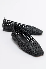 LuviShoes ARCOLA Women's Black Knitted Patterned Flats