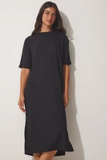 Happiness İstanbul Women's Black Textured Daily Knit Midi Dress