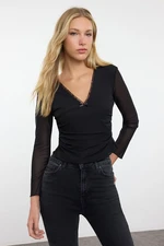 Trendyol Black Bowknot Fitted/Body-Smoothing V-Neck Flexible Knitted Blouse