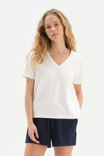 Dagi White V-Neck Tshirt