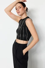 Trendyol černý crop top s kamínkovými detaily a pleteným vzorem