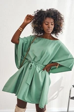 Elegant green kimono dress with belt