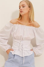 Trend Alaçatı Stili Women's White Madonna Collar Woven Blouse with Gippe Lace-Up and Bodice Detail