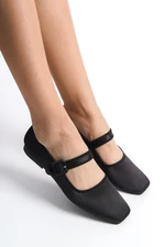 Capone Outfitters Women's Buckle Detailed Satin Ballerinas