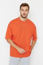 Trendyol Oranžové Základní 100% Bavlněné Tričko s Kulatým Výstřihem, Oversize/Volný Střih, Krátký Rukáv