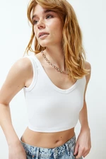 Trendyol White Ribbed V-Neck Super Crop Stretchy Knitted Undershirt