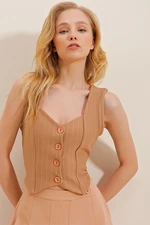 Trend Alaçatı Stili Women's Beige Heart Collar Buttoned Striped Vest