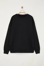 Trendyol Black Plus Size Oversize/Wide Cut Thick Sweatshirt