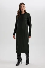 DEFACTO Regular Fit Crew Neck Basic Plain Long Sleeve Crepe Midi Knit Dress