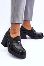 Women's leather shoes on a pillar black Dunadia